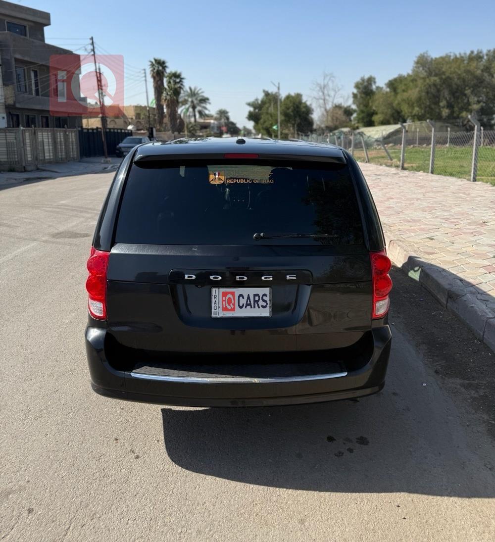 دودج جراند كارافان